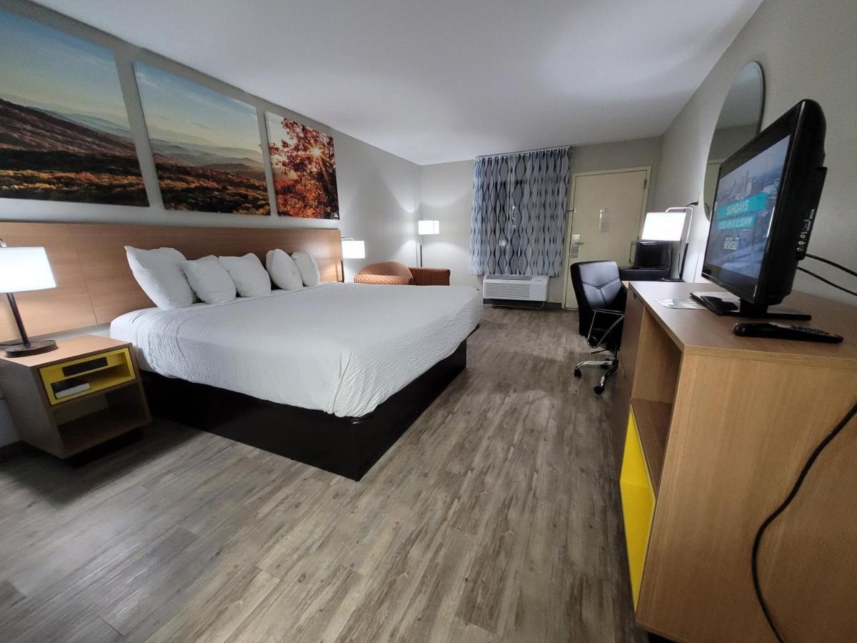 Days Inn By Wyndham Biscoe Exteriör bild